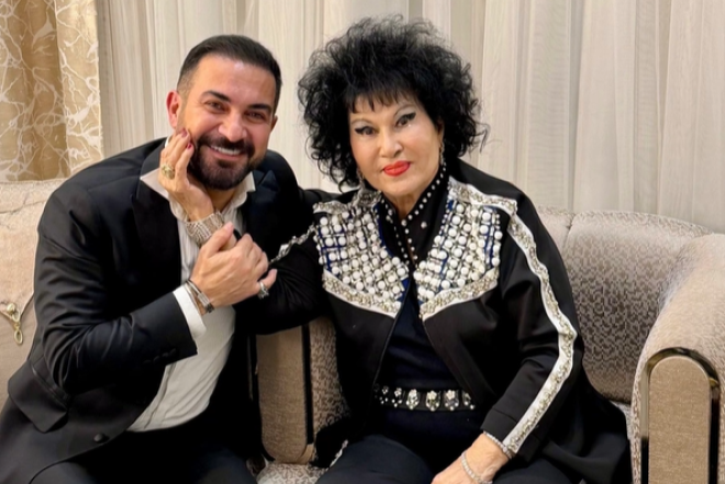 Zeynəb Xanlarova ilə fotosunu paylaşdı