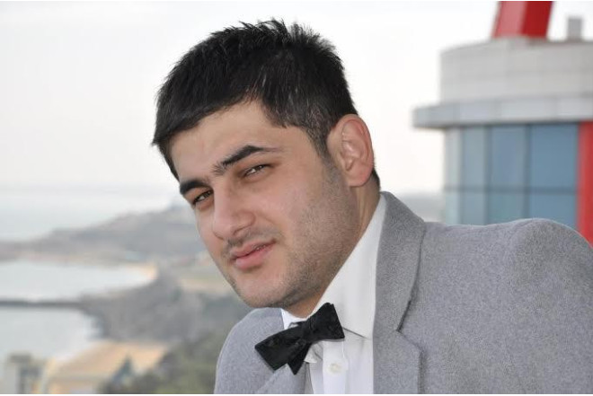 Müğənni Yaşardan Etiraf: “Heç vaxt anamın sözünə qulaq asmamışam”