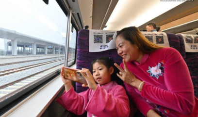 Çin yeni yüksək sürətli qatar xəttini işə salıb 