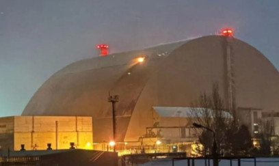 Çernobılın qoruyucu qalxanı deşildi 