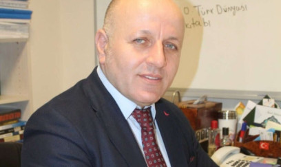 Türkiyəli professor: Ermənistan Konstitusiyasının dəyişdirilməsi sülhün davamlı olması üçün zəruri şərtdir 