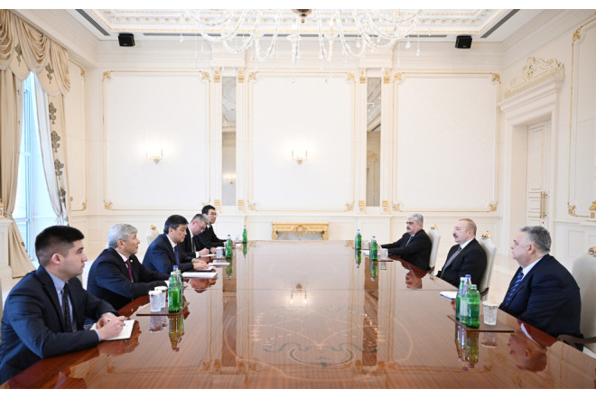 İlham Əliyev Qırğızıstan nümayəndə heyətini qəbul etdi - FOTOLAR
