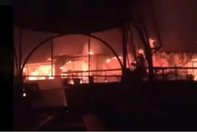 Bu ölkədə gecə klubunda onlarla insan yanaraq öldü 