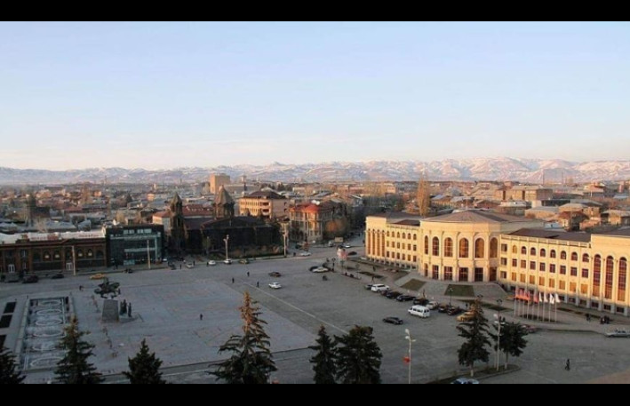 Gümrü Ermənistanda Rusiyanın son qalası kimi önə çıxır