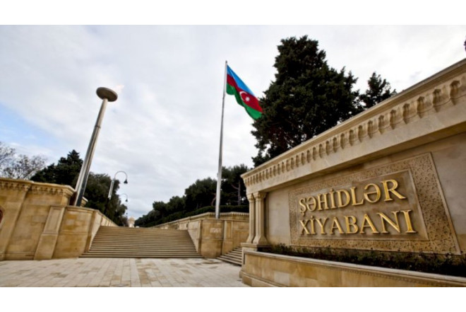 Araqçı Şəhidlər xiyabanına getdi 