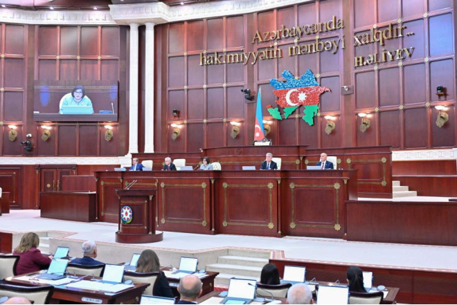 Gələn ilin büdcəsi: Parlamentdə son müzakirə