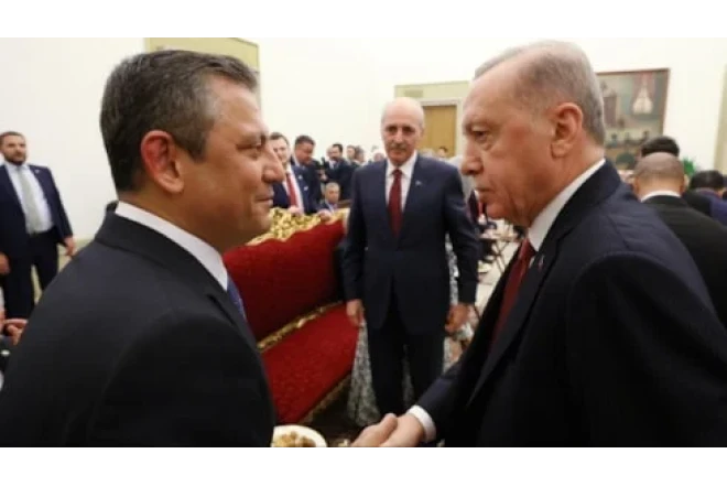 Ərdoğan Özelin “Sənin baban harada idi?” sualına sərt cavab verdi