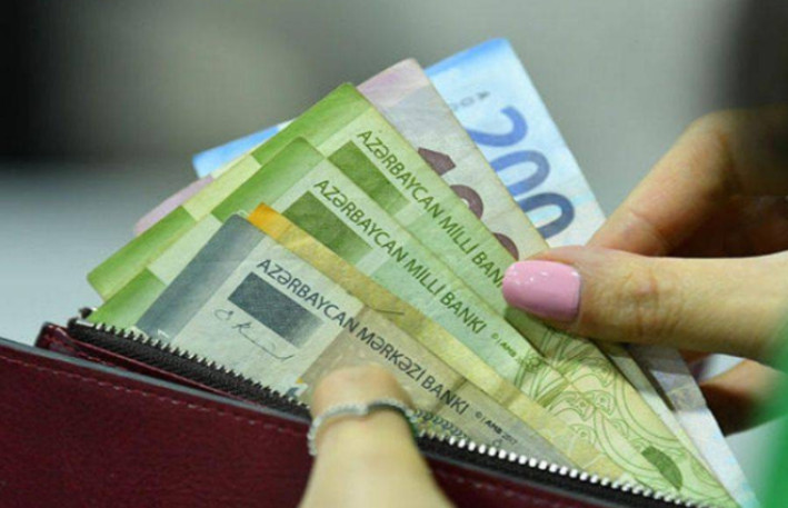 İşçilərə əməkhaqqı iki dəfəyə verilə bilər