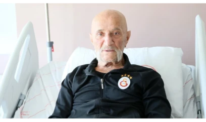 Məşhur aktyor xəstəxanaya yerləşdirildi - FOTO