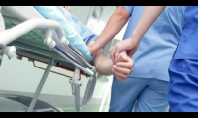 Gəncədə qadın ikinci mərtəbədən yıxılıb 