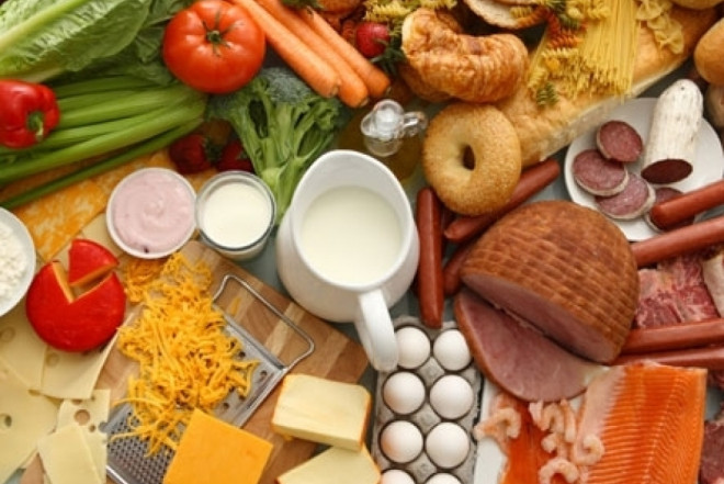 Nə yeyəcəyimizə kimlər qərar verir? 