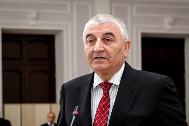 Rəhbərlikdə dəyişiklik: Məzahir Pənahov vəzifədən gedir?