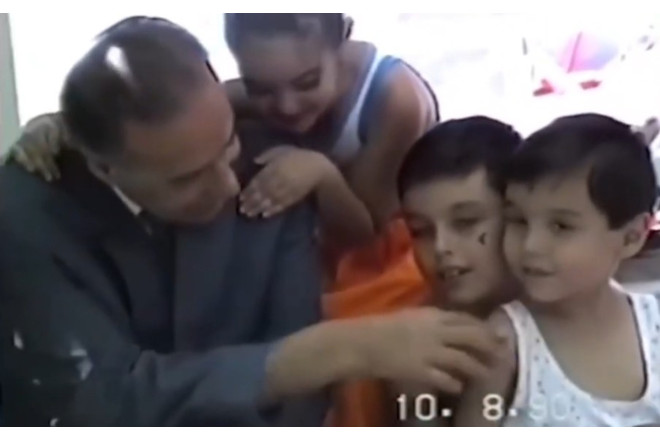 Ulu Öndər Heydər Əliyevin nəvələri ilə səmimi görüntüləri - VİDEO