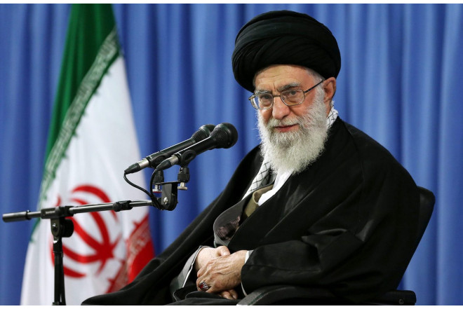 Xameneini dəstəkləyən ABŞ universitetinin professoru işdən qovuldu 