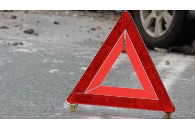 Bu yolda zəncirvari qəza: Avtomobillərin hərəkəti tam dayandı