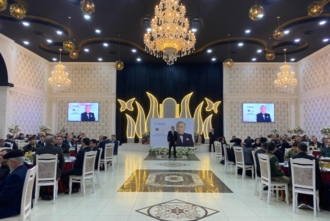 Xəzər rayonunda Ümummilli Lider Heydər Əliyevin anım günü ilə əlaqədar ehsan süfrəsi təşkil olunub 