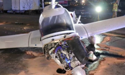 Təyyarə insanların olduğu küçəyə eniş edib, yaralılar var 