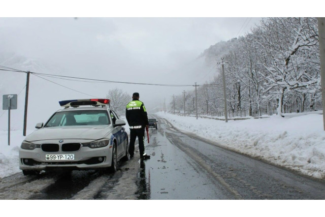 Dağlıq yollarda hərəkət edən sürücülərə xəbərdarlıq 