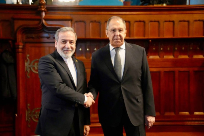 Lavrov və Əraqçi arasında görüş keçirilir