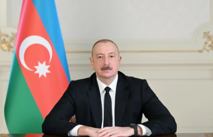 Dövlət Sərhəd Xidmətinin döyüş bayraqlarının təsvirində dəyişiklik edildi - FƏRMAN