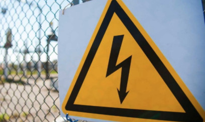 Məktəblini elektrik cərəyanı vurdu