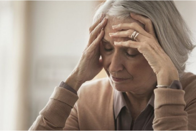 Bakıda dəhşətli hadisə: Dayə yaşlı qadını döydü