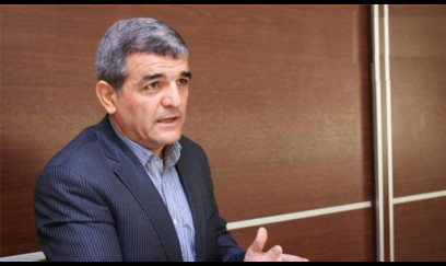 Deputat elektron siqaretə etirazlara cavab verdi: “Yeniyetmə qızlar arasında geniş yayılıb” 