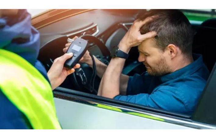 Axşam araq içib səhər maşın sürən şəxsi YPX cərimələyə bilərmi?