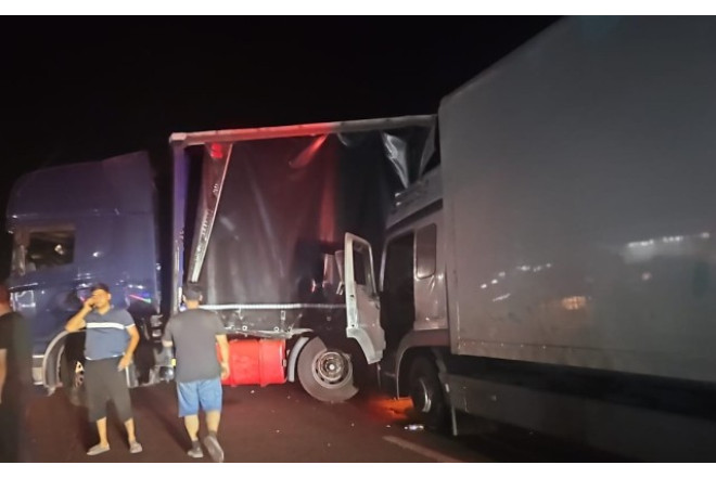 Goranboyda iki yük avtomobili toqquşdu 