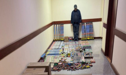 Pirotexniki vasitələr satılan anbar aşkarlandı - VİDEO