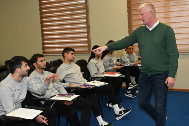 Azərbaycanlı hakimlər üçün təlim-tədris proqramı keçirilir - FOTOLAR