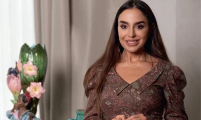 Leyla Əliyeva Nüsrət Kəsəmənlinin şeirini səsləndirib VİDEO