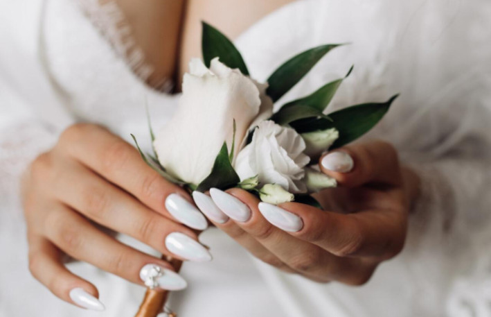 Gəlinin ata evində araq içməsi TƏNQİD EDİLDİ - VİDEO