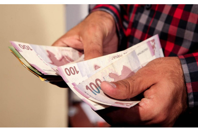 Rəsmi qərar: Bu şəxslərə 500 manat bayram pulu verildi