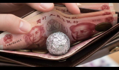 Çinlilər niyə pul kisələrində alüminium folyo daşıyır? 