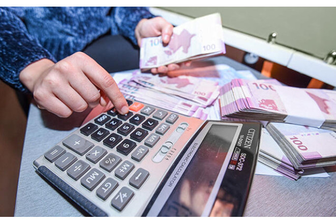 Bu şəxslərə bayramla əlaqədar 500 manat mükafat verildi - RƏSMİ