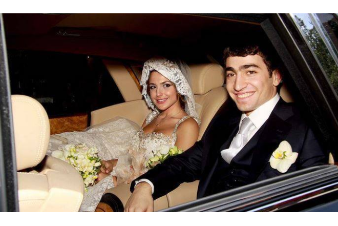 Köçəryanın gəlini müştərilərini aldatdı - QALMAQAL