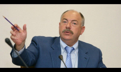 Keçmiş baş prokurorun evində axtarış aparıldı - 1 mln avro, 3 kq qızıl...