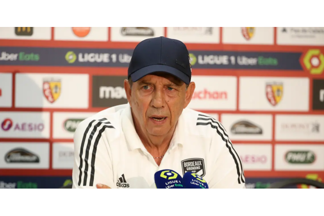 Əfsanəvi baş məşqçi vəfat etdi 