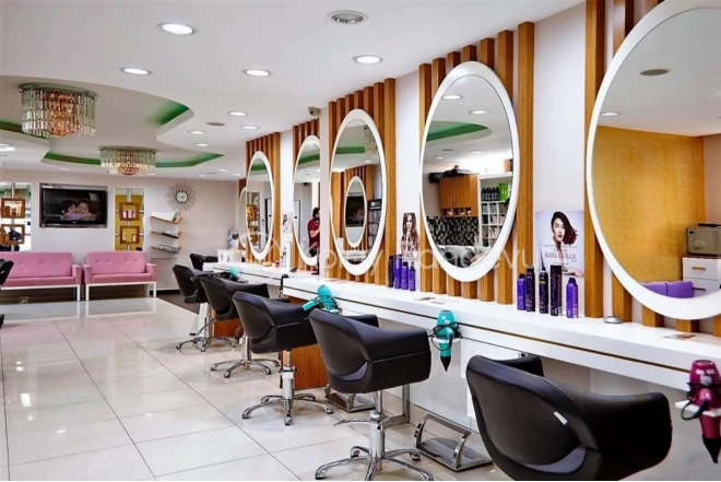 Biləsuvarda qadın işlədiyi gözəllik salonunda ölüb 