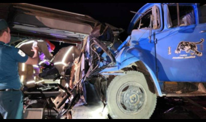 İrəvanda altı avtomobil toqquşub, 5 nəfər xəsarət alıb 