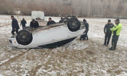Naxçıvanda qaz xəttinə çırpılan maşın aşdı 