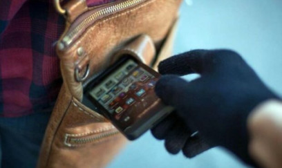 Sürücünün telefonunu oğurlayan sərnişin saxlanıldı 