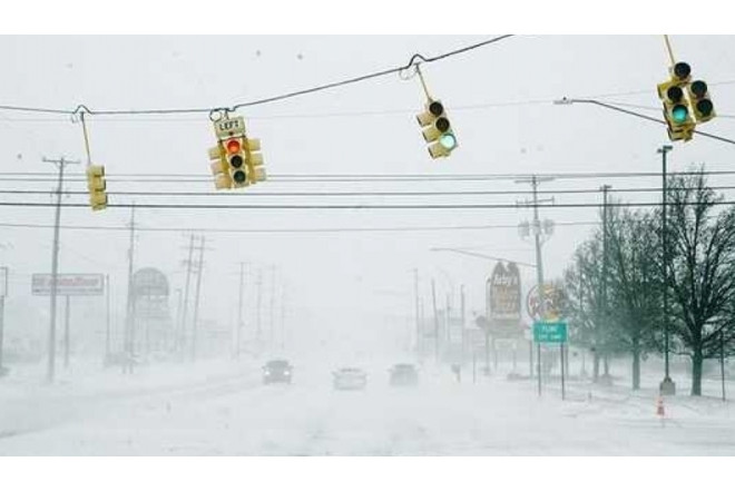 ABŞ-ın şimal-şərqində qar fırtınası: 10 minə yaxın reys ləğv edildi, yollarda hərəkət dayandı