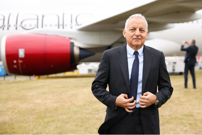 Rolls-Royce 100 milyonluq səhm mükafatı ala bilər 