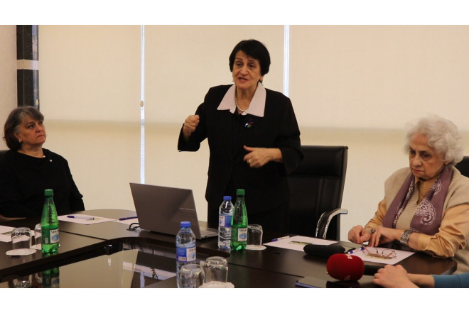 "İrəvan və İrəvanlılar" mövzusunda dəyirmi masa keçirilib 