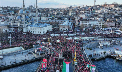 Türkiyədə Fələstinə dəstək üçün minlərlə şəxs Qalata körpüsündə toplaşıb 
