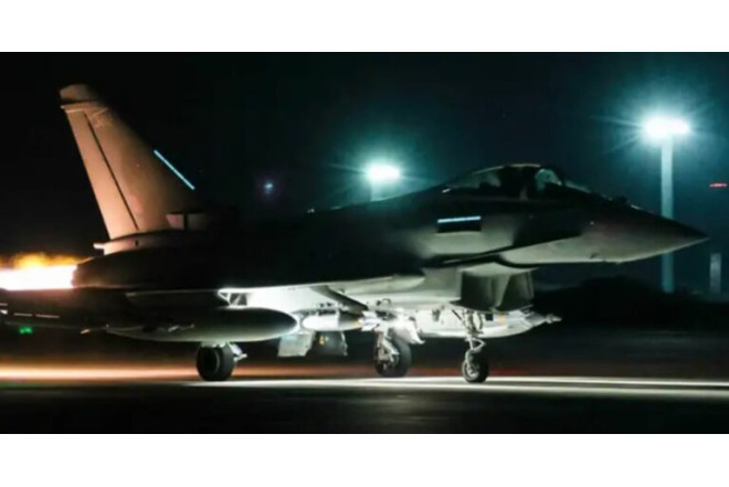 Britaniya və Fransa Suriyada İŞİD bazasına aviazərbə endirdi 