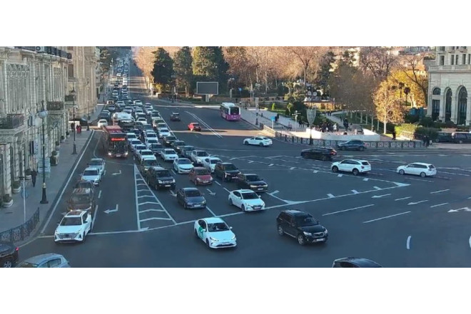 Bakıda bu yollarında sıxlıq var - SİYAHI