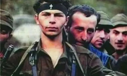 Ermənilər stadionda öldürdükləri gürcülərin başları ilə futbol oynayırdılar 